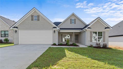 Homes For Sale - 13941 Glenview Drive Dr<br/> North Port, AL 35475