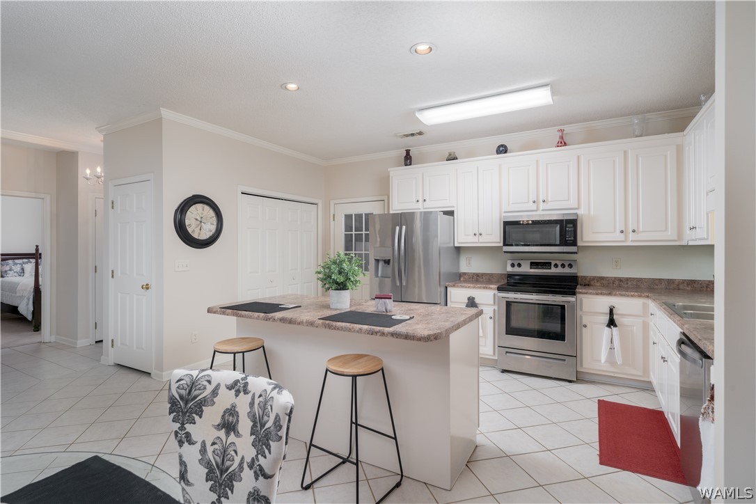 5189 Woodland Trace