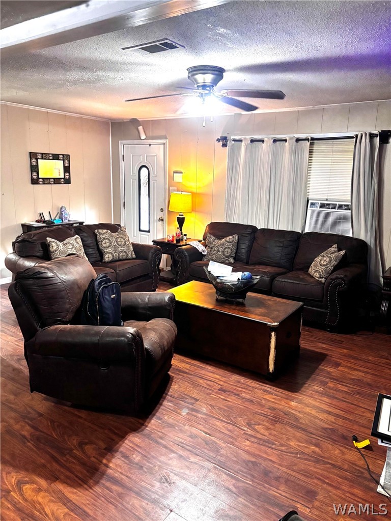 8825 County Rd