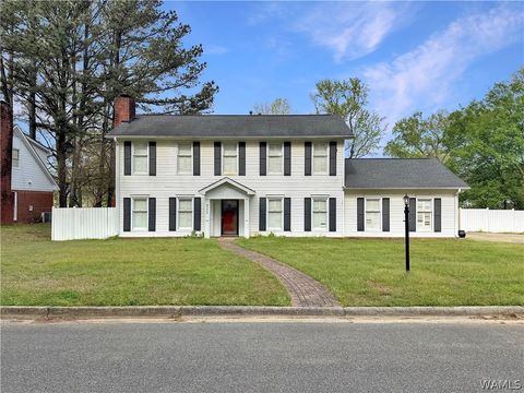 Homes For Sale - 711 Vicksburg Drive<br/> Tuscaloosa, AL 35406