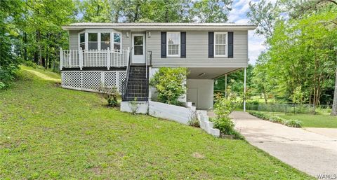 Homes For Sale - 2703 Colonial Drive<br/> Tuscaloosa, AL 35404