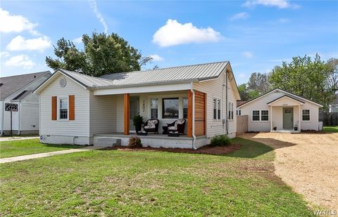 Homes For Sale - 2402 26th Avenue<br/> Tuscaloosa County, North Port, AL 35476