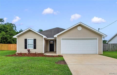 Homes For Sale - 18493 Thoroughbred Drive<br/> Vance, AL 35490