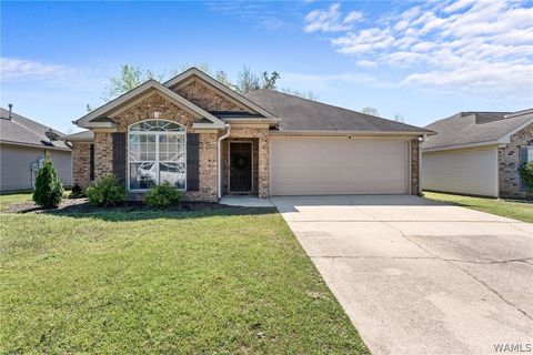 Homes For Sale - 3009 Palmetto Street<br/> North Port, AL 35475