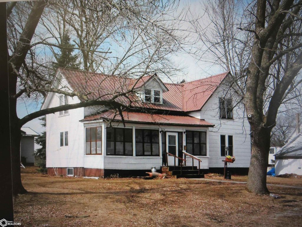 Photo of 109 S 5th St. St, Mallard, IA 50562 (MLS # 6335027)