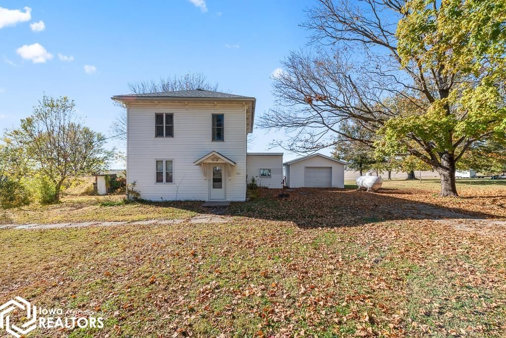 Photo of 902 4th Street, Batavia, IA 52533 (MLS # 6333383)