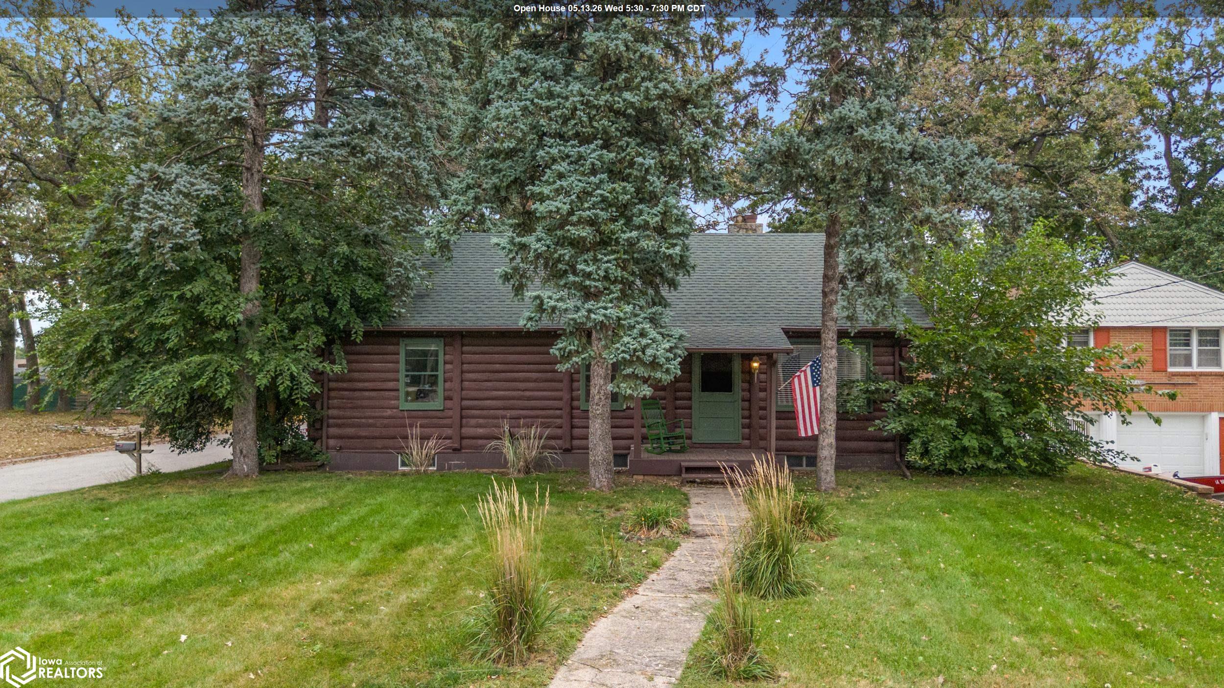 Photo 1 of 25 — 626 18th Street W, Clear Lake, IA 50428