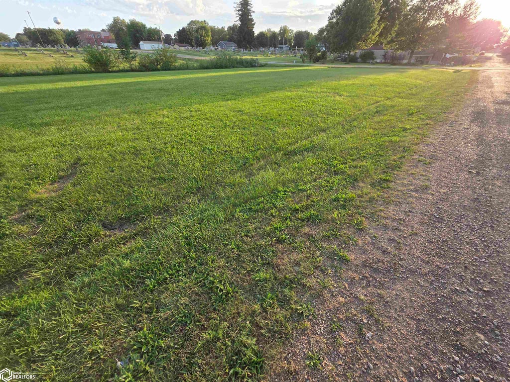 Photo of Washington Street, Batavia, IA 52533 (MLS # 6342415)