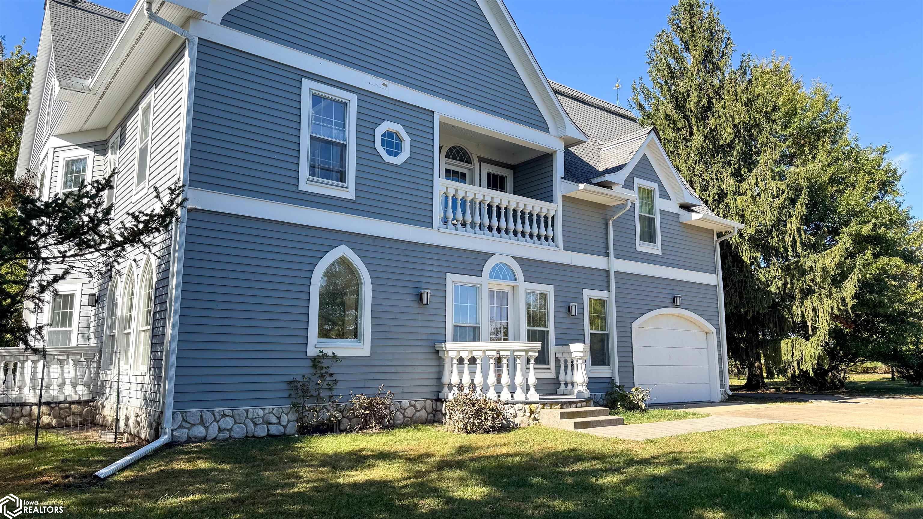 2105 Silverlakes Circle