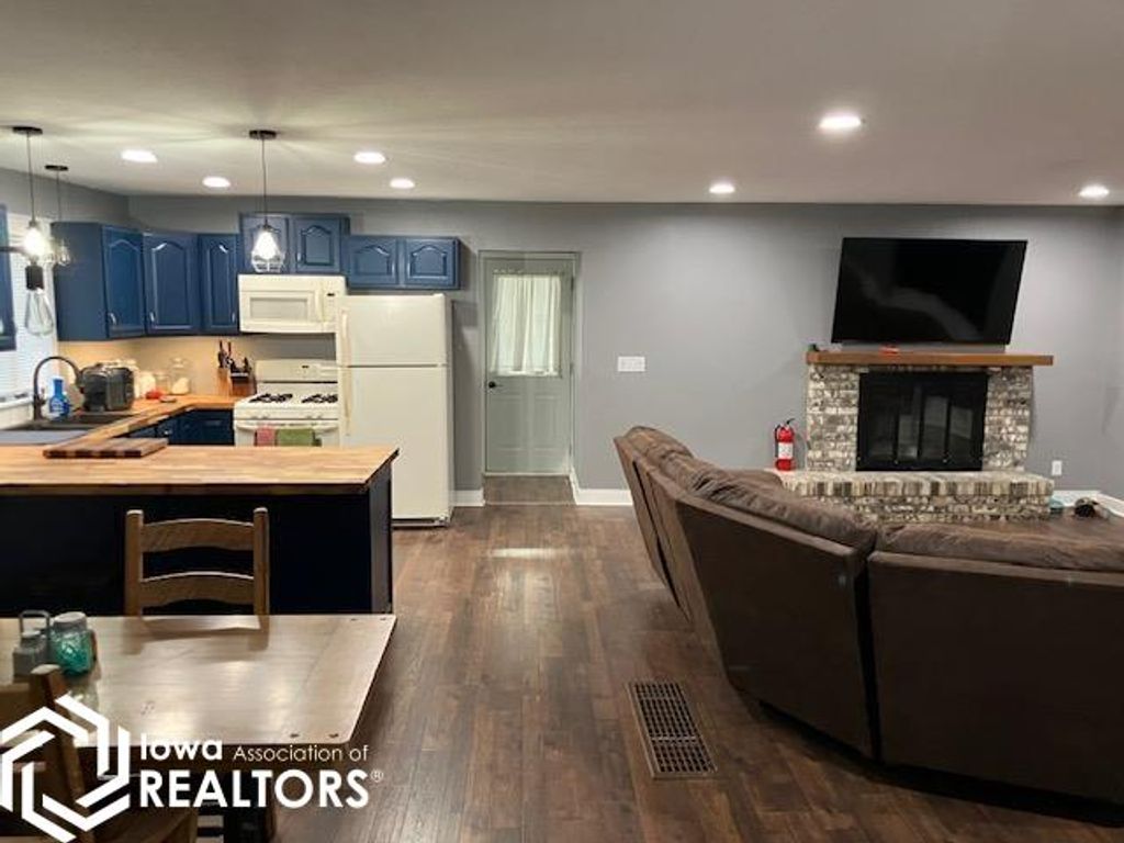 Photo of 405 NW Hayes Street, Greenfield, IA 50849 (MLS # 6335493)