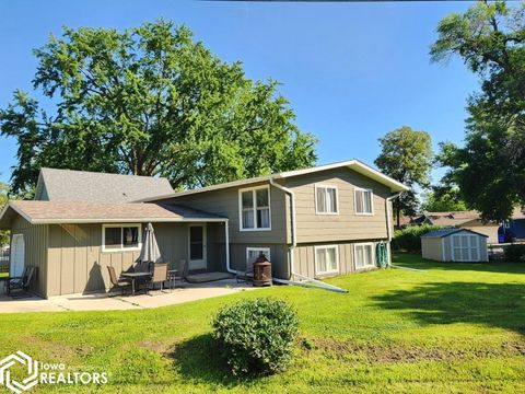 15257 Thoburn Avenue Clear Lake IA 50428