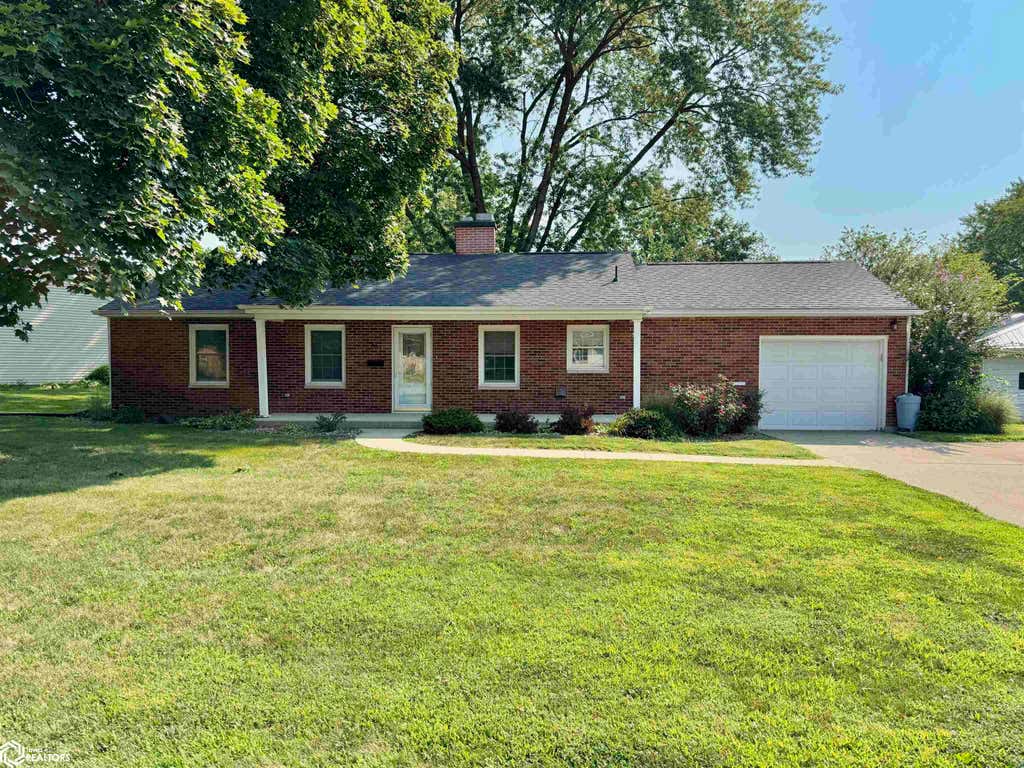 Photo of 905 S Cherry Cir. Cir, Mount Pleasant, IA 52641 (MLS # 6341028)
