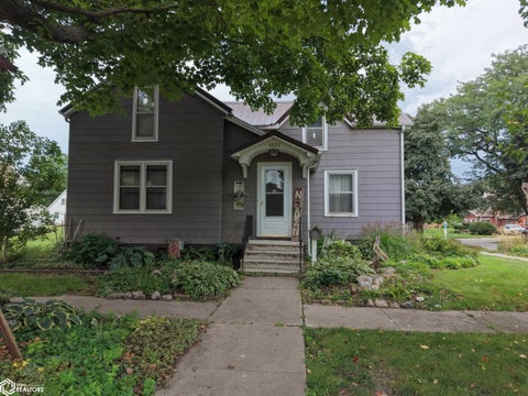 Photo of 1021 1St Avenue, Ackley, IA 50601 (MLS # 6342378)