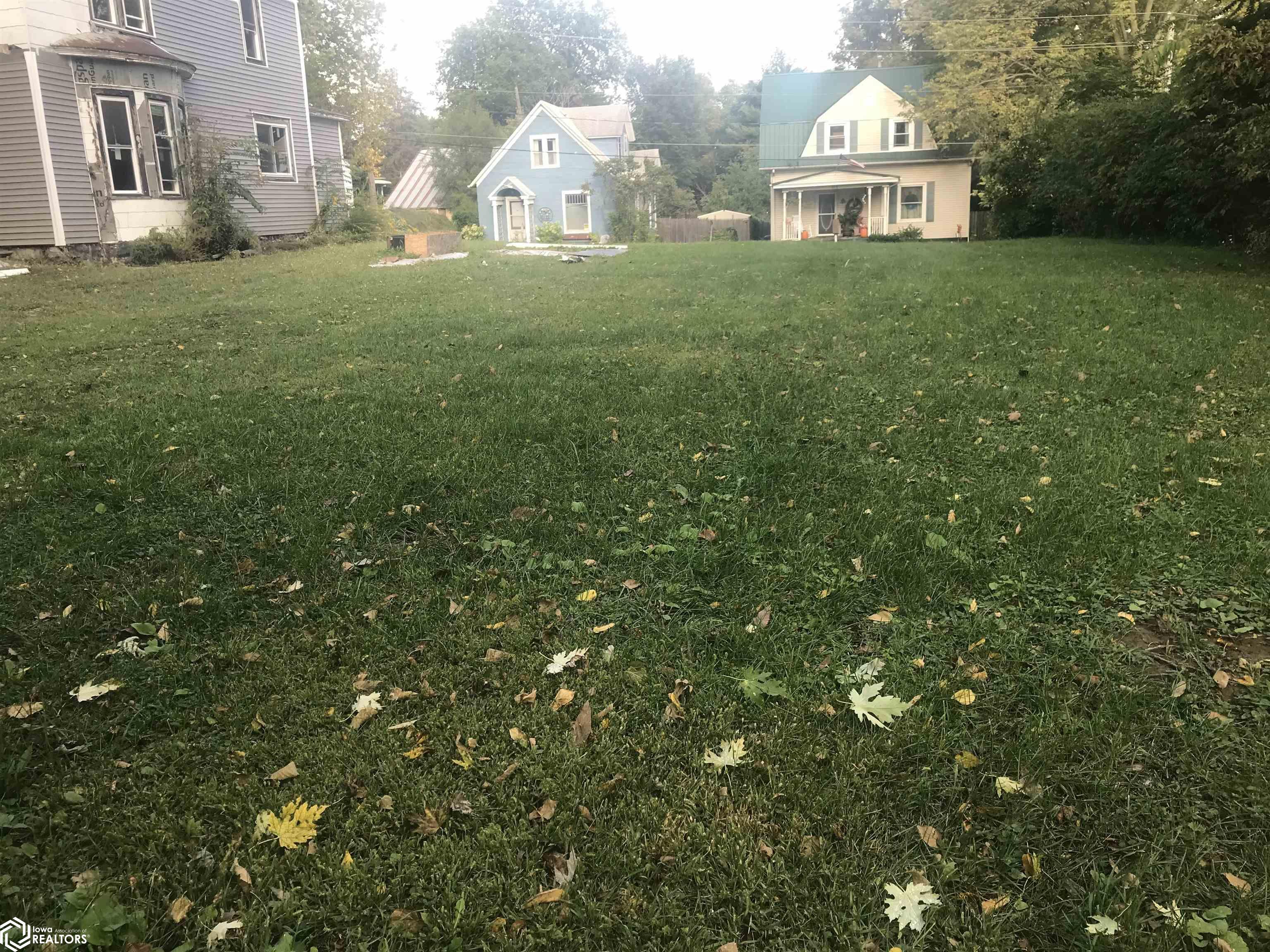Photo 1 of 1 — 913 Wells Street, Burlington, IA 52601
