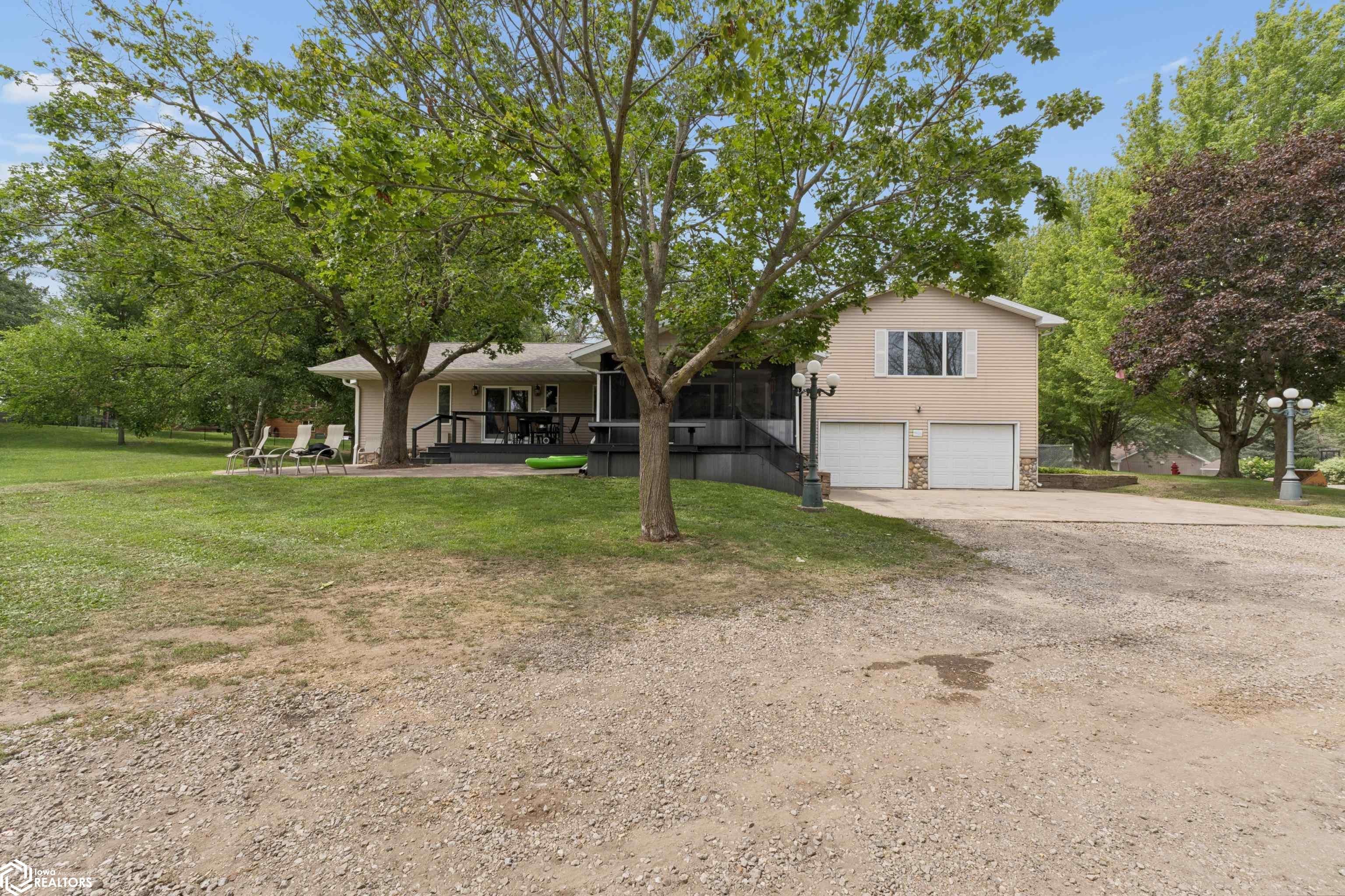 2512 S Shore Drive