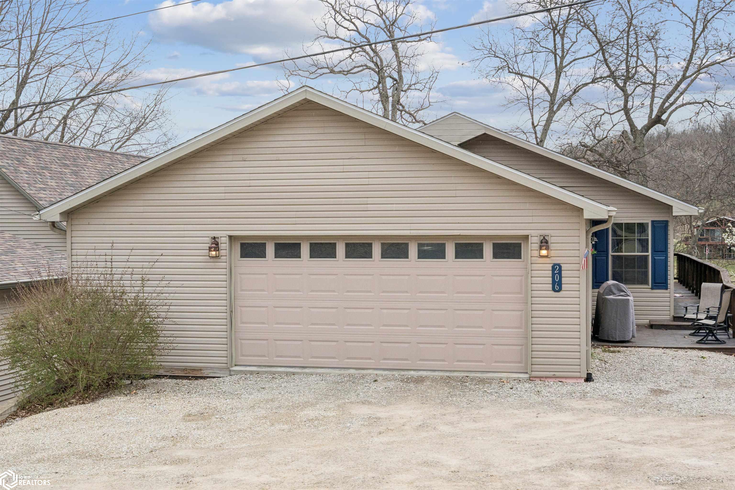 206 Horseshoe Drive