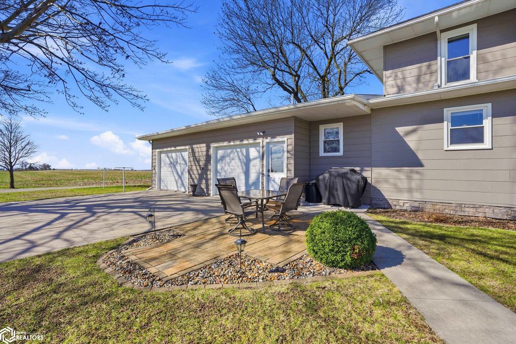 Photo of 315 E Main, Wayland, IA 52654 (MLS # 6336863)