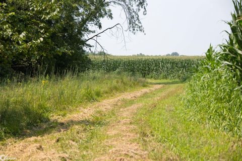 Tiny photo for TBD Pin Oaks Lane, Mount Pleasant, IA 52641 (MLS # 6330698)