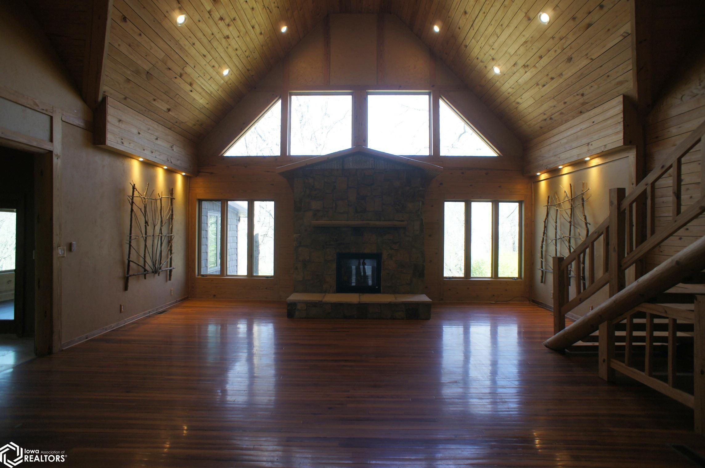 2502 Inkpaduta Avenue