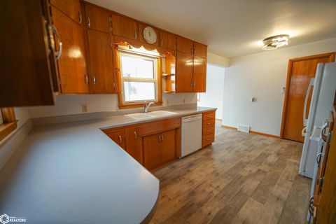 Tiny photo for 606 4th Avenue, Ackley, IA 50601 (MLS # 6334570)