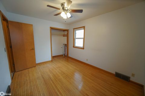 Tiny photo for 606 4th Avenue, Ackley, IA 50601 (MLS # 6334570)