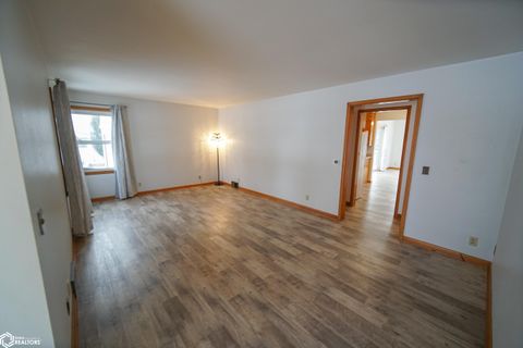 Tiny photo for 606 4th Avenue, Ackley, IA 50601 (MLS # 6334570)