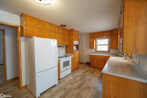 Tiny photo for 606 4th Avenue, Ackley, IA 50601 (MLS # 6334570)