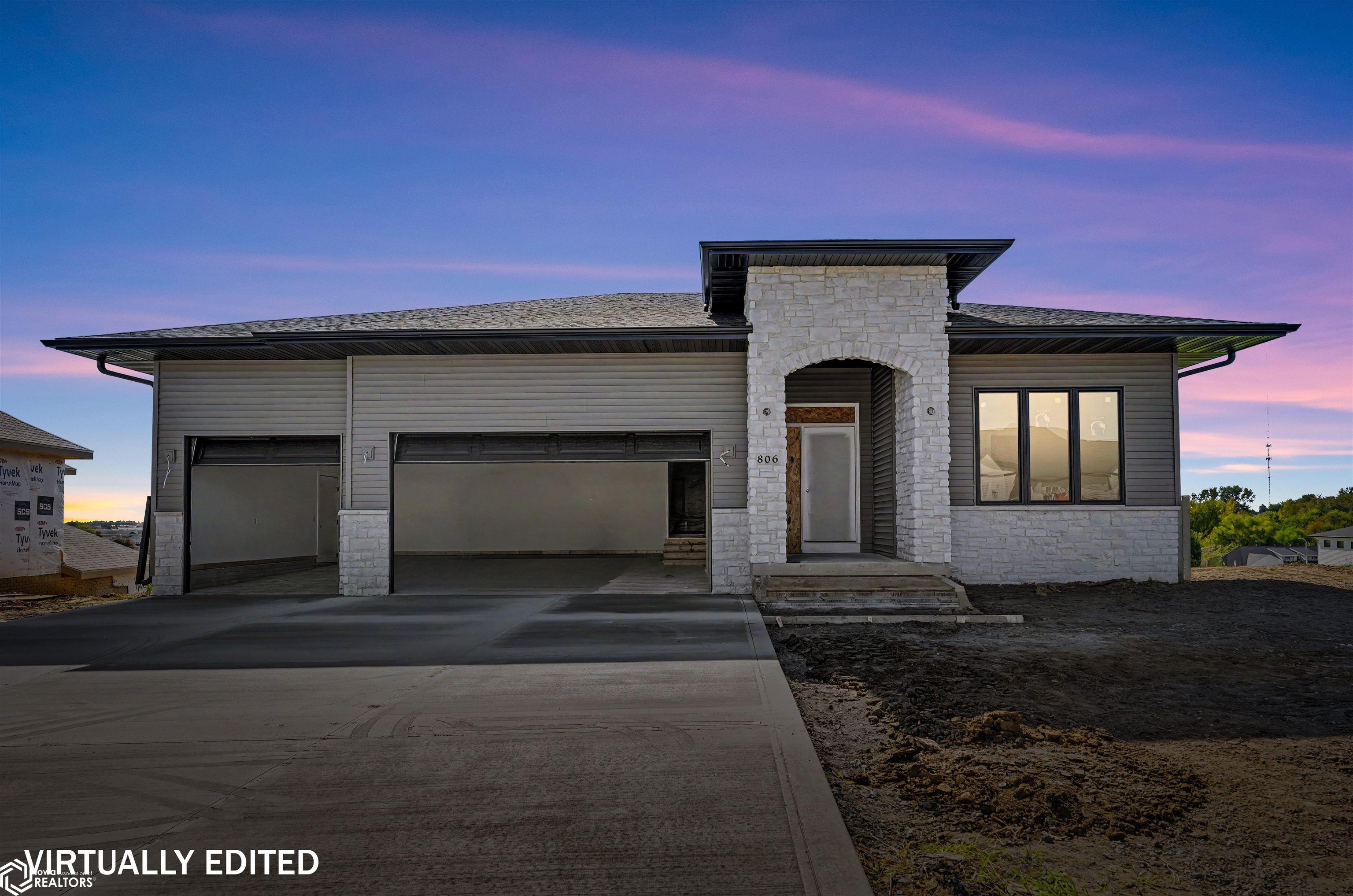 806 Woodside Drive