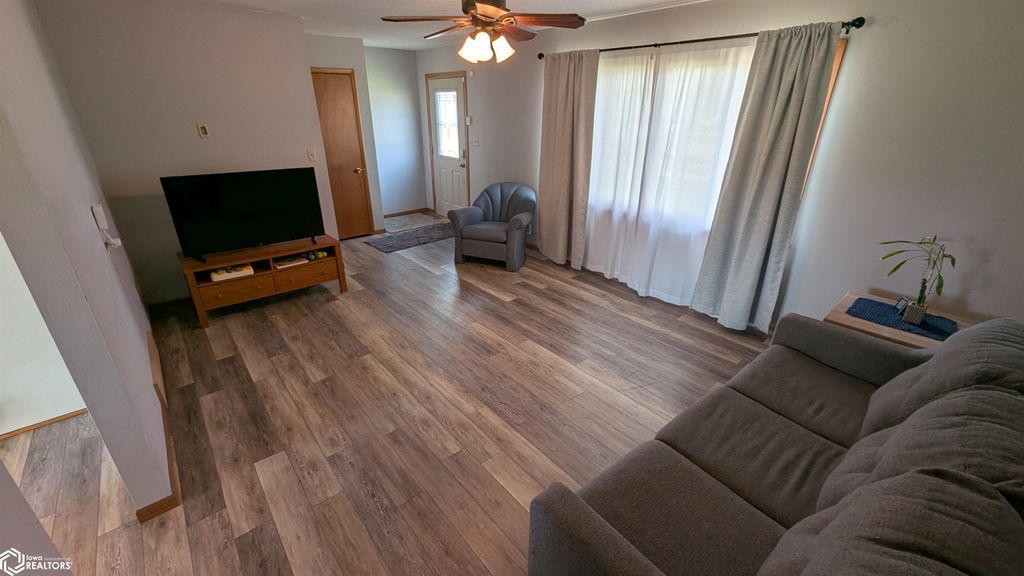 Photo of 1204 Nancy Lane, Webster City, IA 50595 (MLS # 6337467)