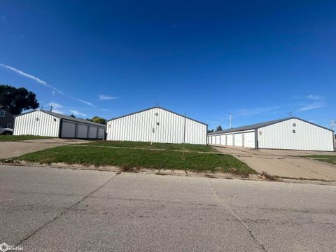 718 & 910 N 4th Avenue Marshalltown IA 50158