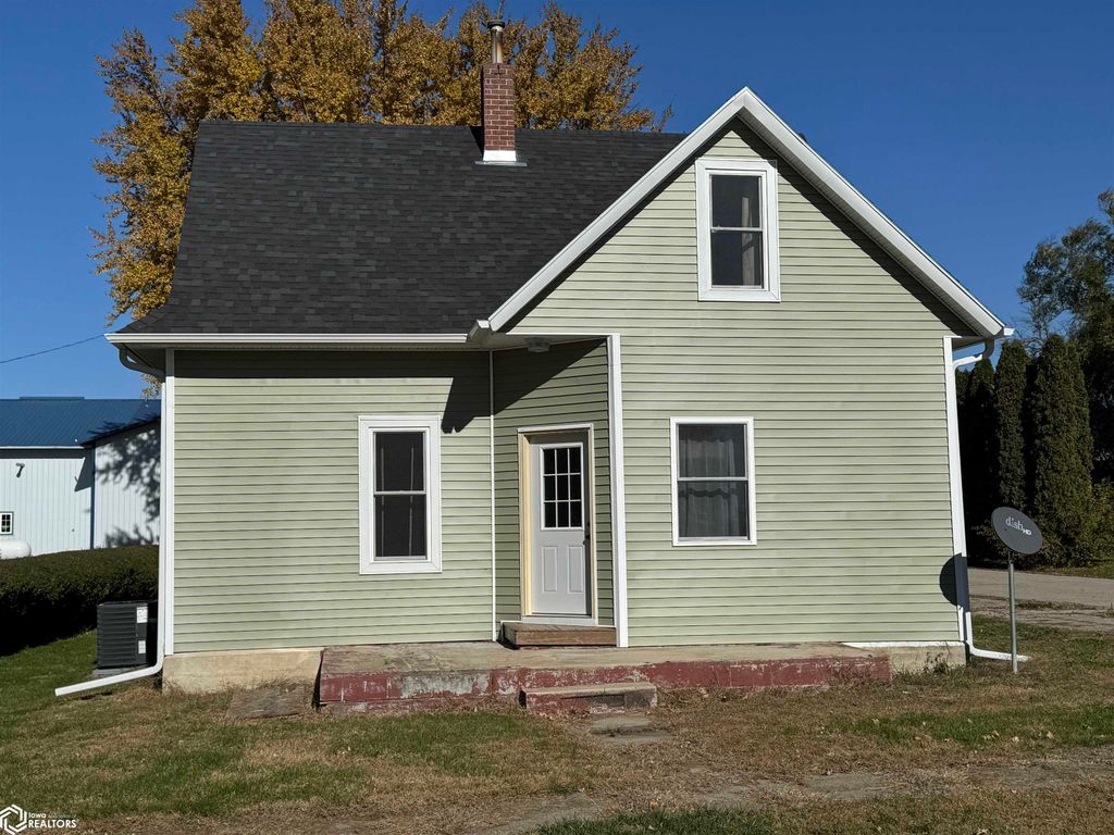 Photo of 106 E Church Street, Laurel, IA 50141 (MLS # 6333474)