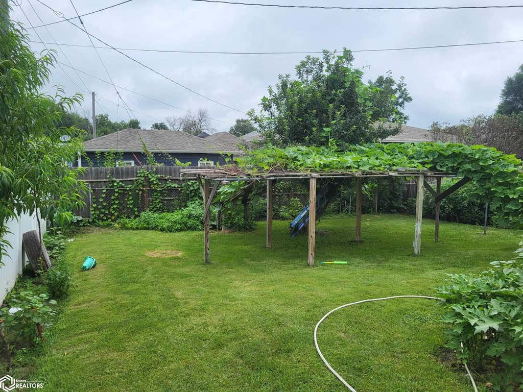 Photo of 812 May Street, Marshalltown, IA 50158 (MLS # 6341241)