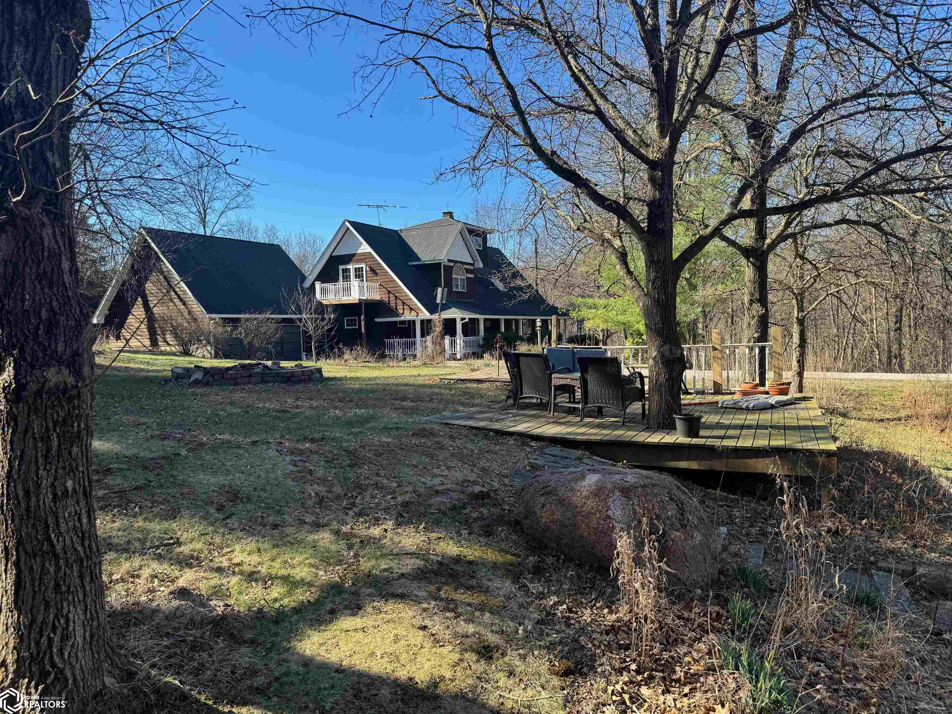 2418 Silverwood Lane