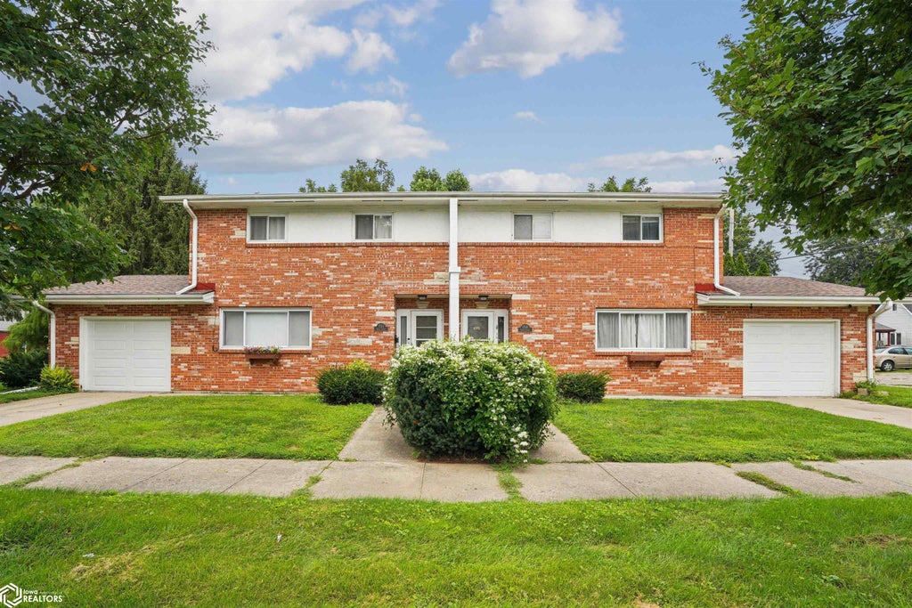 Photo of 1708-1710 Smith Street, Burlington, IA 52601 (MLS # 6342144)