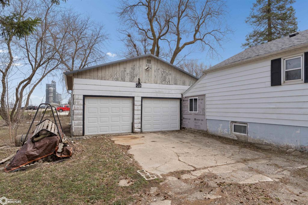 Photo of 912 N 12th Street, Clear Lake, IA 50428 (MLS # 6337564)