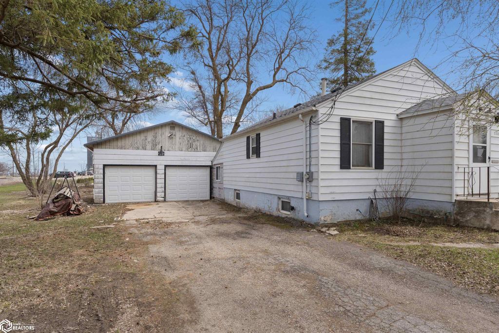 Photo of 912 N 12th Street, Clear Lake, IA 50428 (MLS # 6337564)