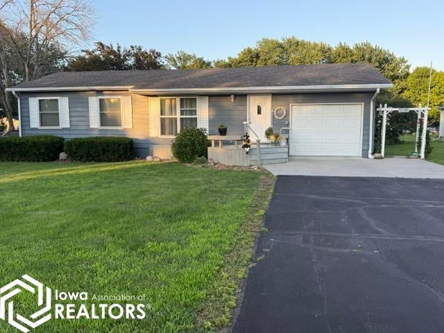 Photo 1 of 29 — 107 S 2nd Street, Dakota City, IA 50529