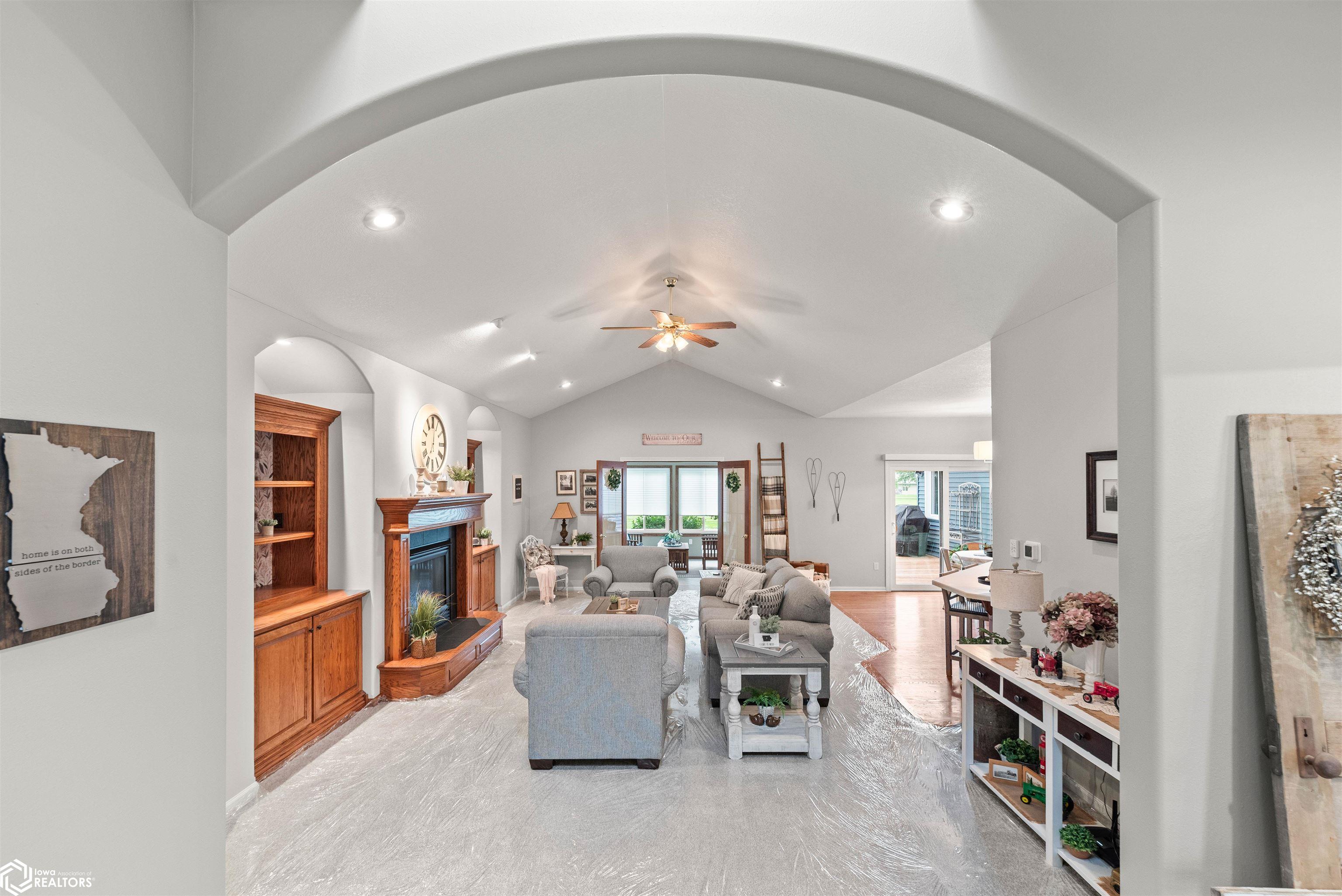 3020 Country Club Parkway