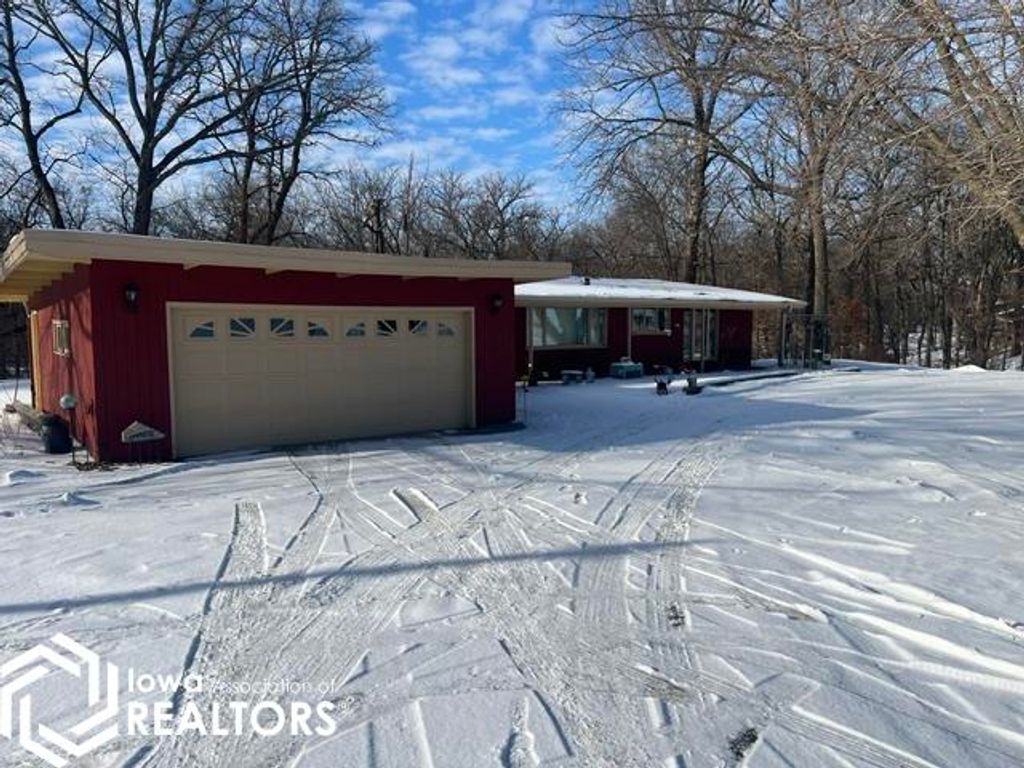 Photo of 1547 Belmond Road, Belmond, IA 50421 (MLS # 6335428)