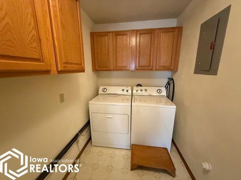 Tiny photo for 905 S Harrison Place, Mount Pleasant, IA 52641 (MLS # 6334406)