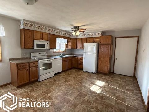 Tiny photo for 905 S Harrison Place, Mount Pleasant, IA 52641 (MLS # 6334406)