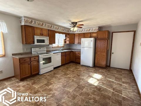 Tiny photo for 905 S Harrison Place, Mount Pleasant, IA 52641 (MLS # 6334406)