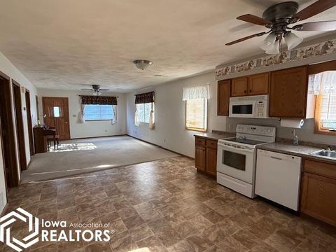 Tiny photo for 905 S Harrison Place, Mount Pleasant, IA 52641 (MLS # 6334406)