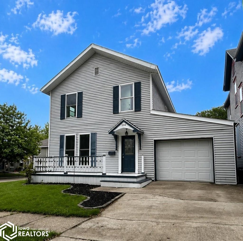 Photo of 504 4Th Street, Fort Madison, IA 52627 (MLS # 6337672)