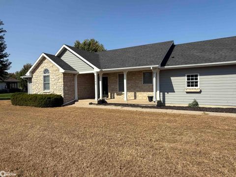 2262 W State Street Mason City IA 50401