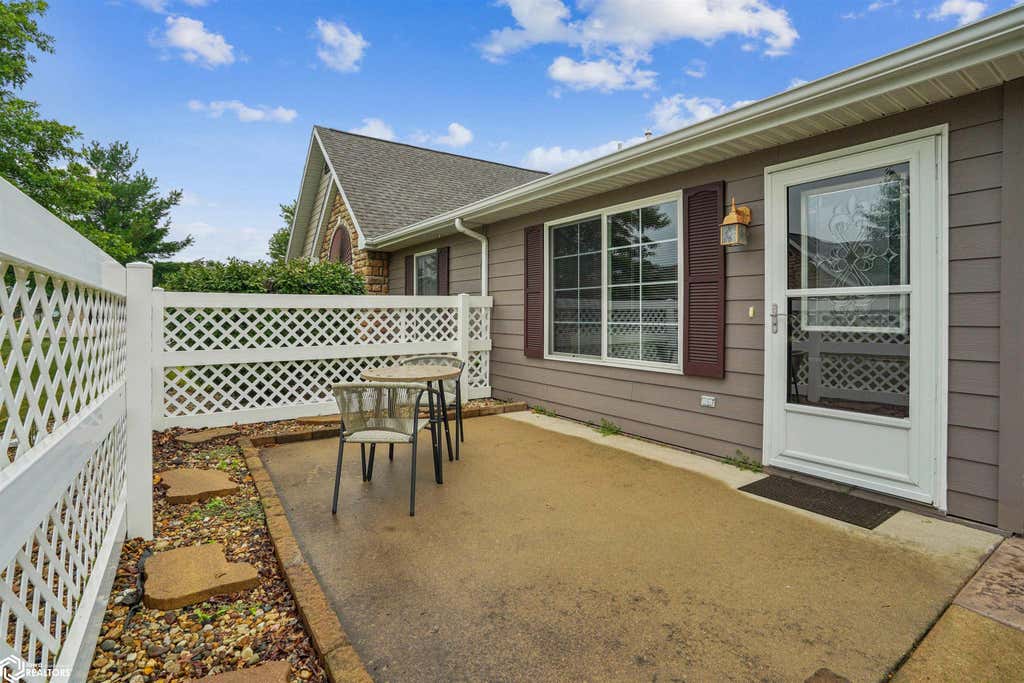 Photo of 1709 E Greenwood Ln LN, Mount Pleasant, IA 52641 (MLS # 6341169)