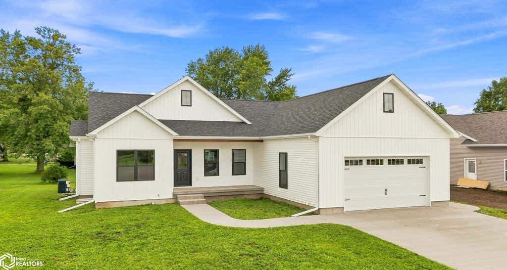 Photo of 209 Laci Dru Drive, Mediapolis, IA 52637 (MLS # 6341336)