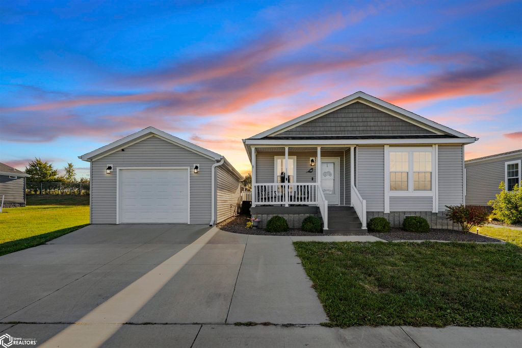 Photo of 1500 E Linden #118 Drive, Mount Pleasant, IA 52641 (MLS # 6333063)