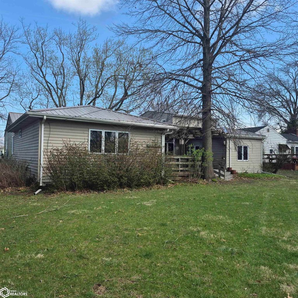 Photo of 2657 Clearview St, Ottumwa, IA 52501 (MLS # 6337148)