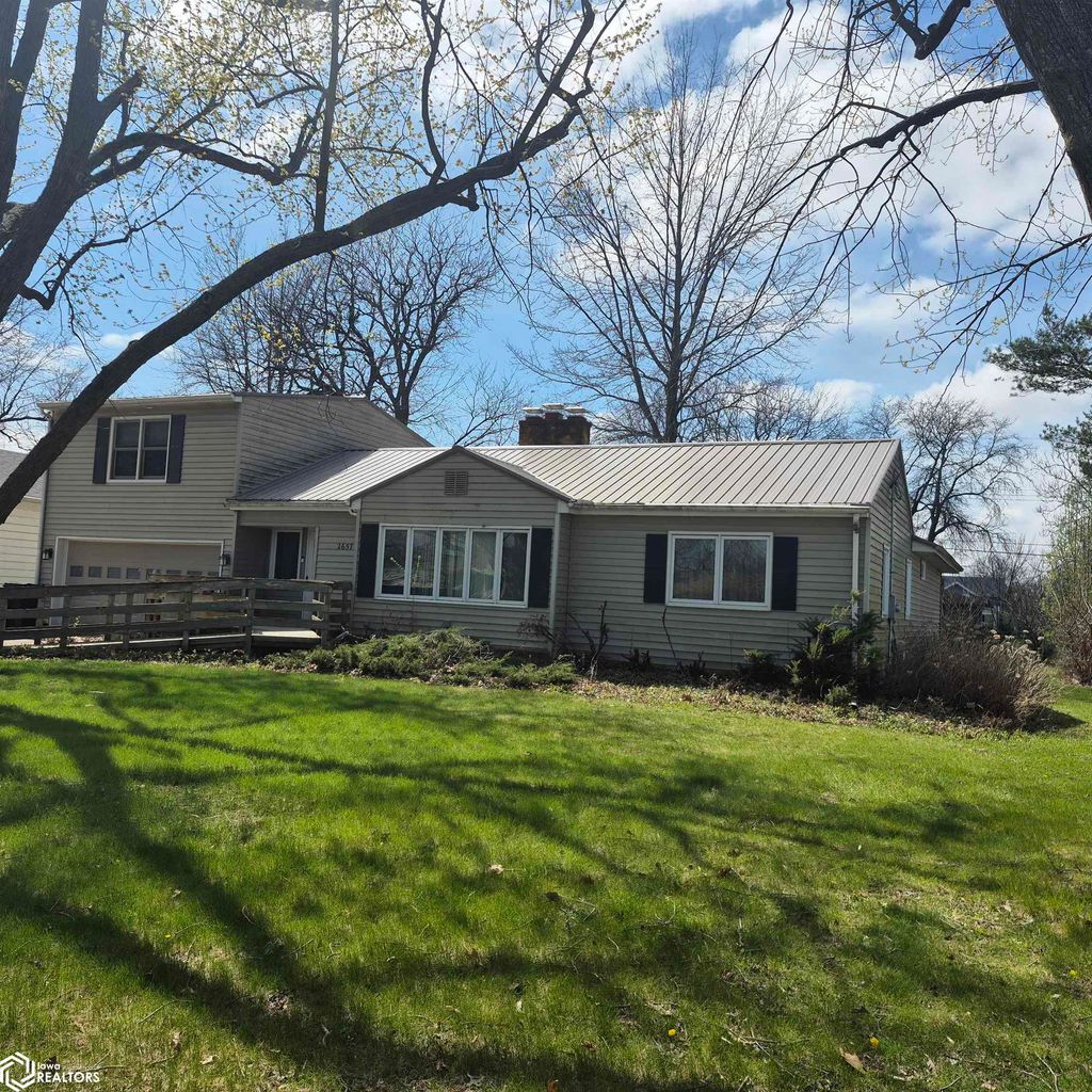 Photo of 2657 Clearview St, Ottumwa, IA 52501 (MLS # 6337148)